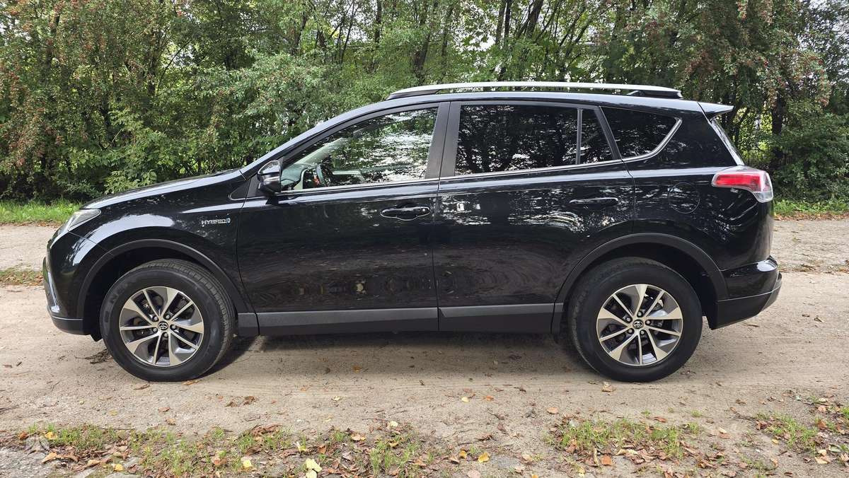 Toyota RAV4 - 8