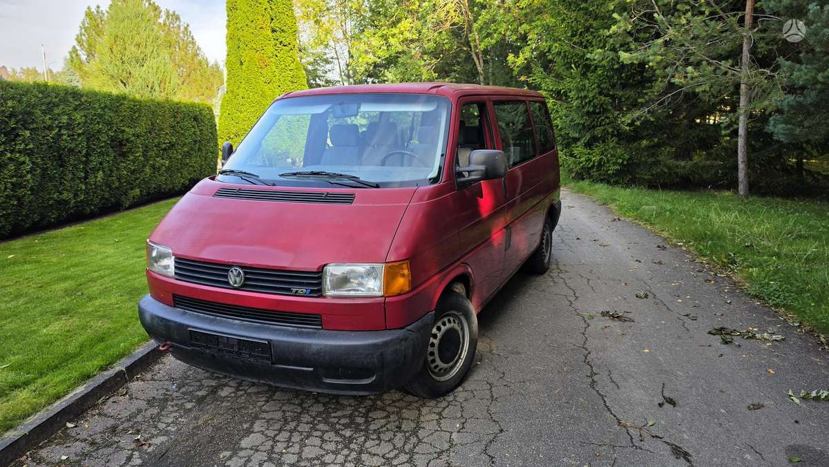Volkswagen Transporter - 1