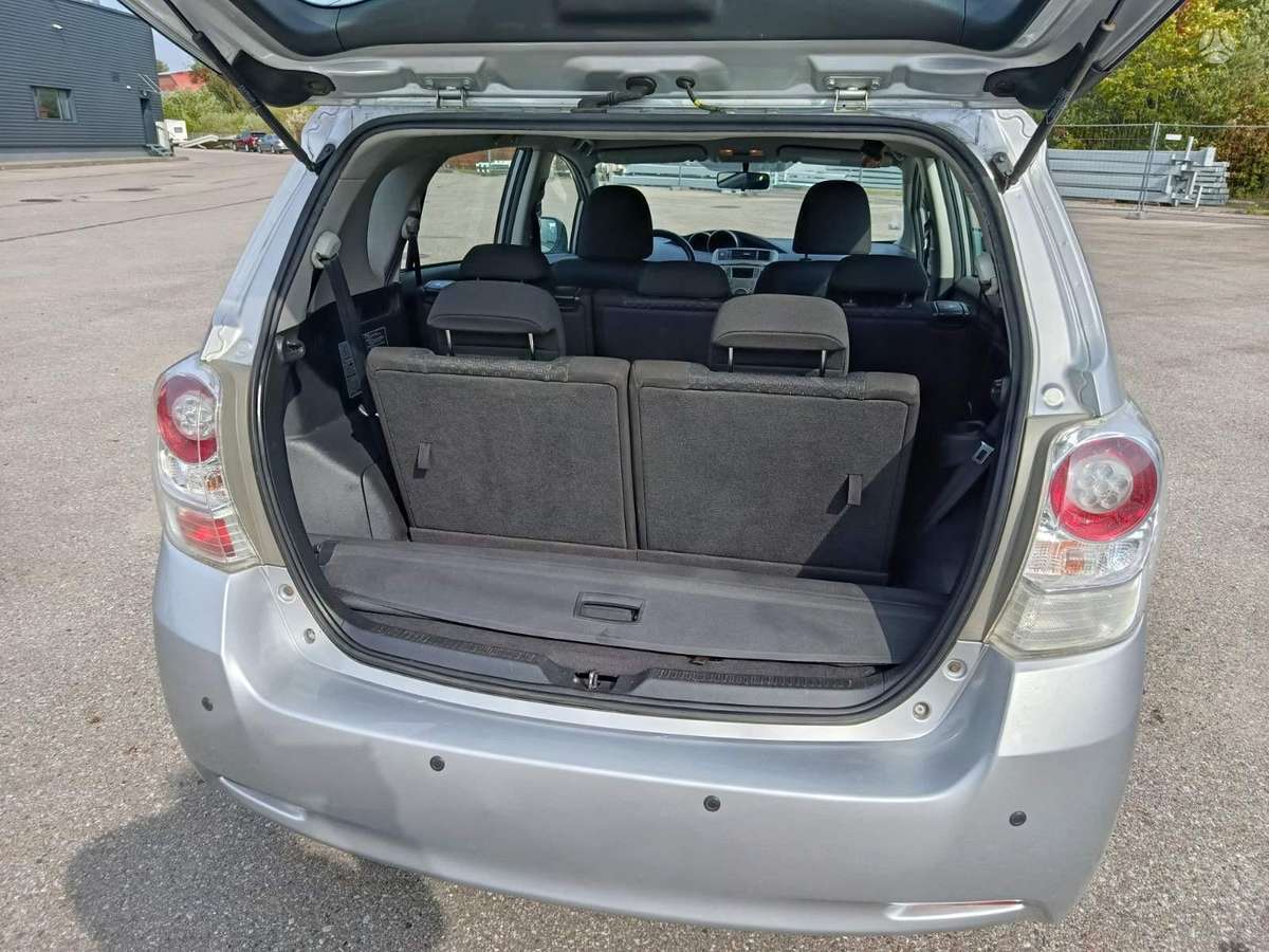 Toyota Verso - 7