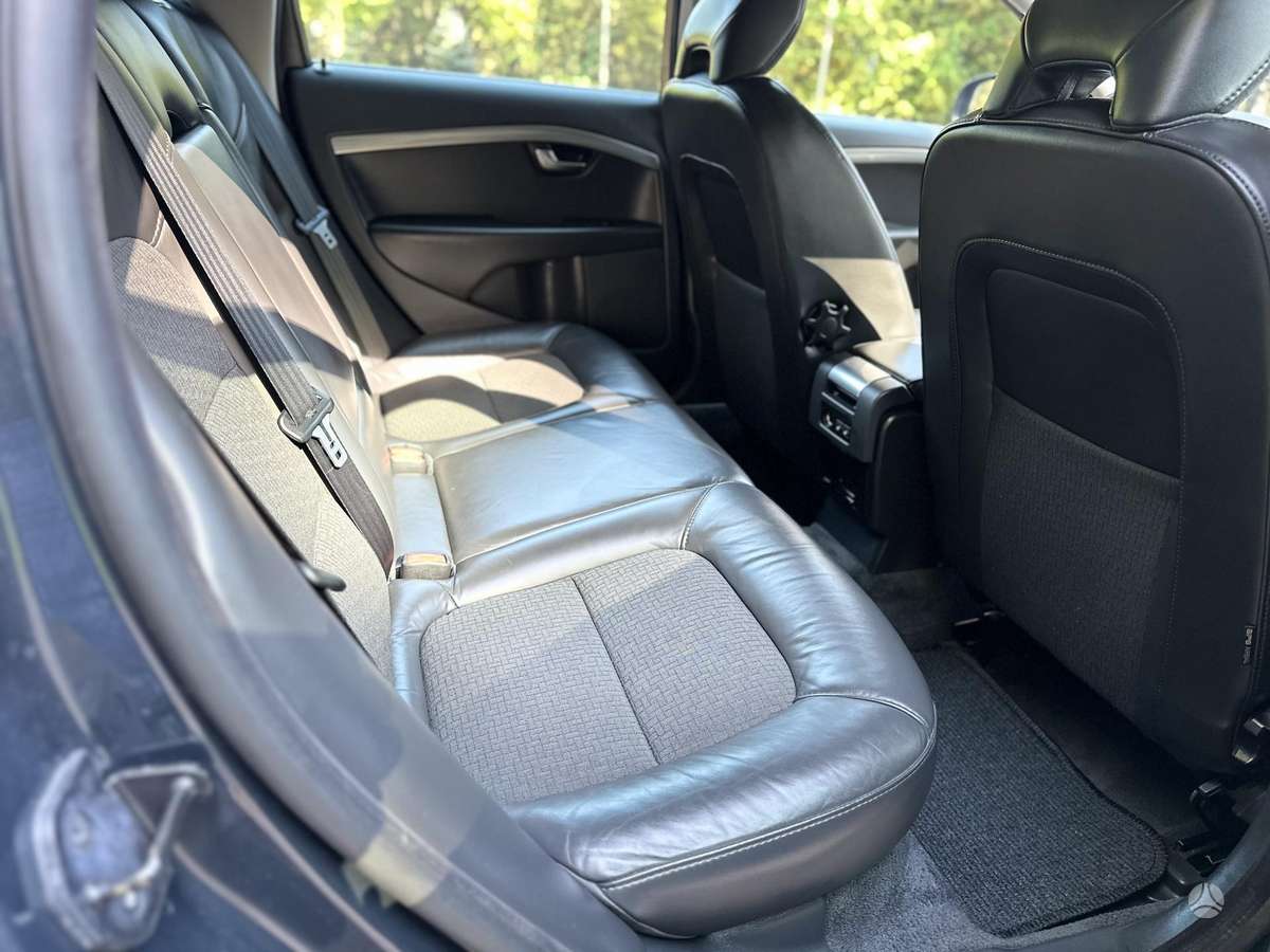 Volvo V70, 1.6 l., wagon