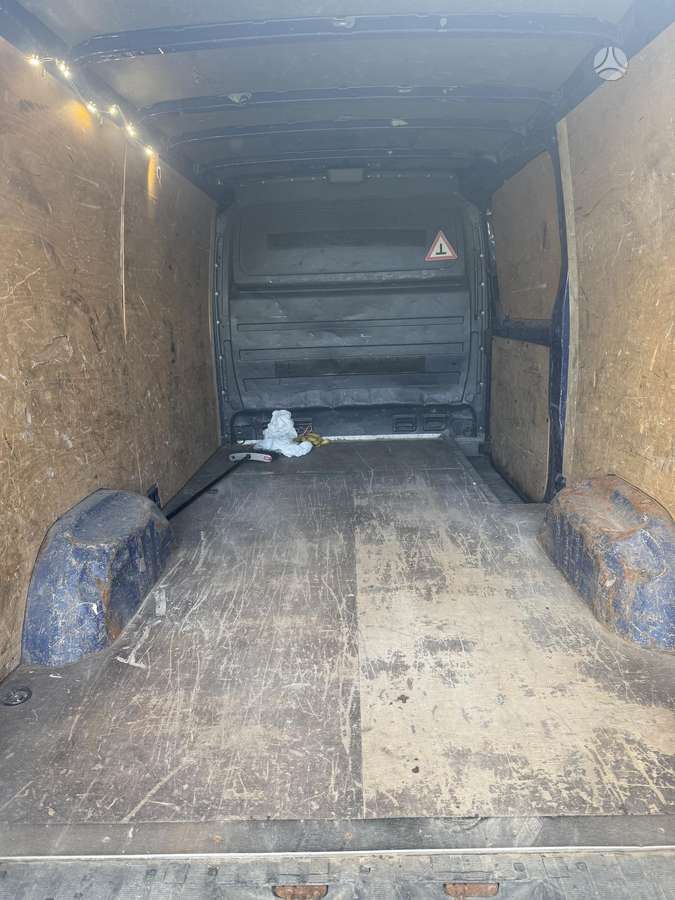 Volkswagen Crafter - 10