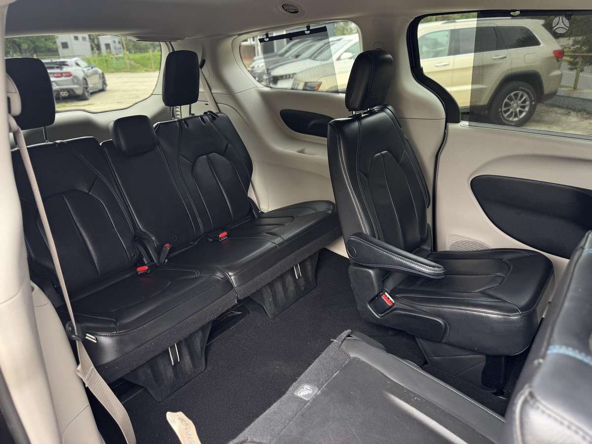 Chrysler Pacifica, 3.6 l., Минивэн