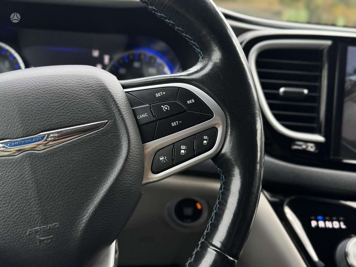 Chrysler Pacifica, 3.6 l., Минивэн