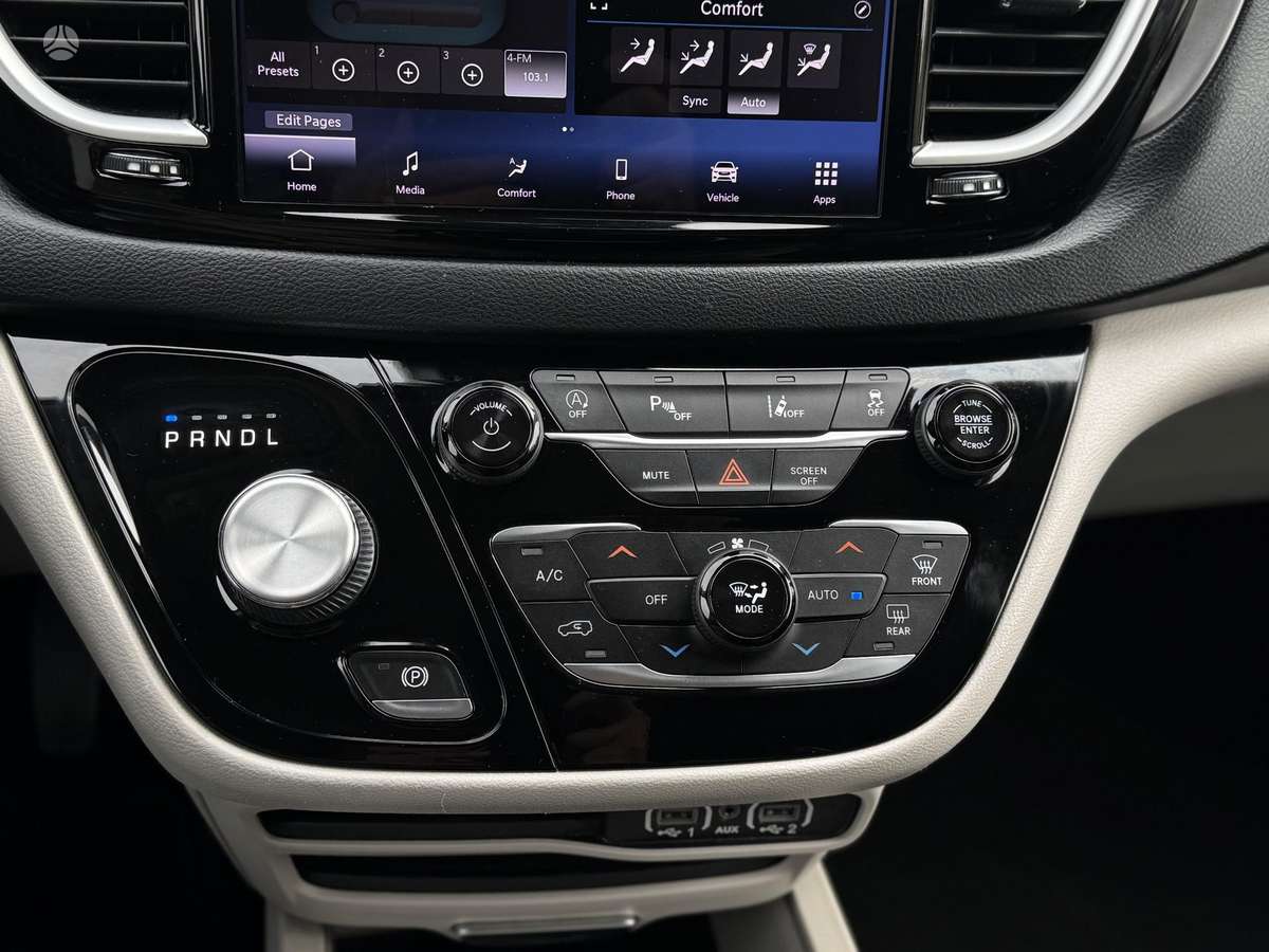 Chrysler Pacifica, 3.6 l., Минивэн