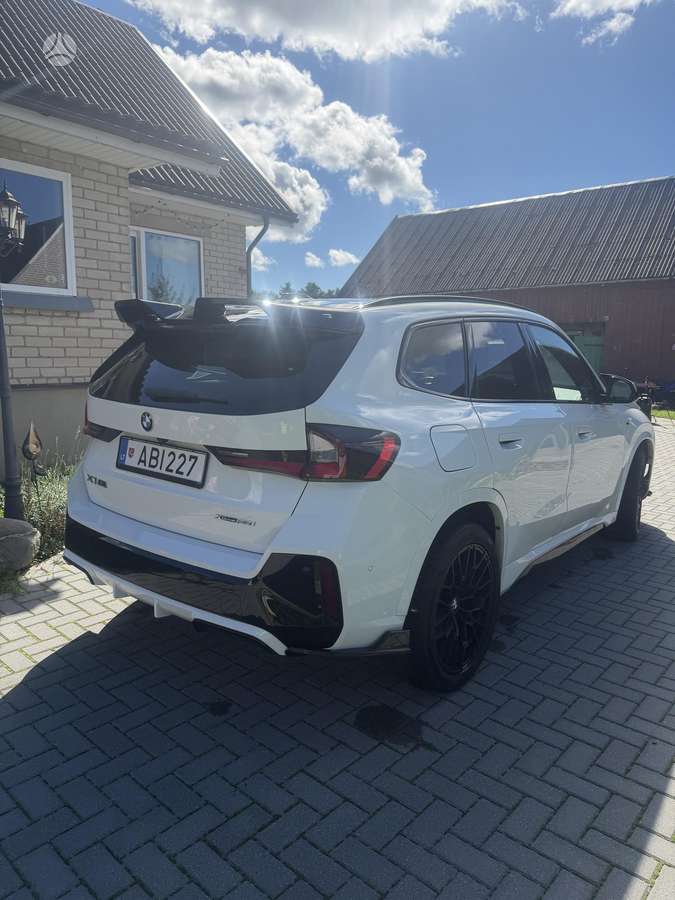 BMW X1 - 4
