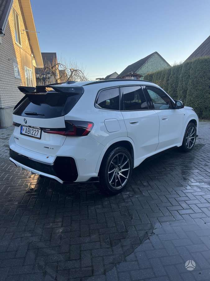 BMW X1 - 11