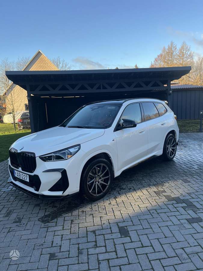 BMW X1 - 12