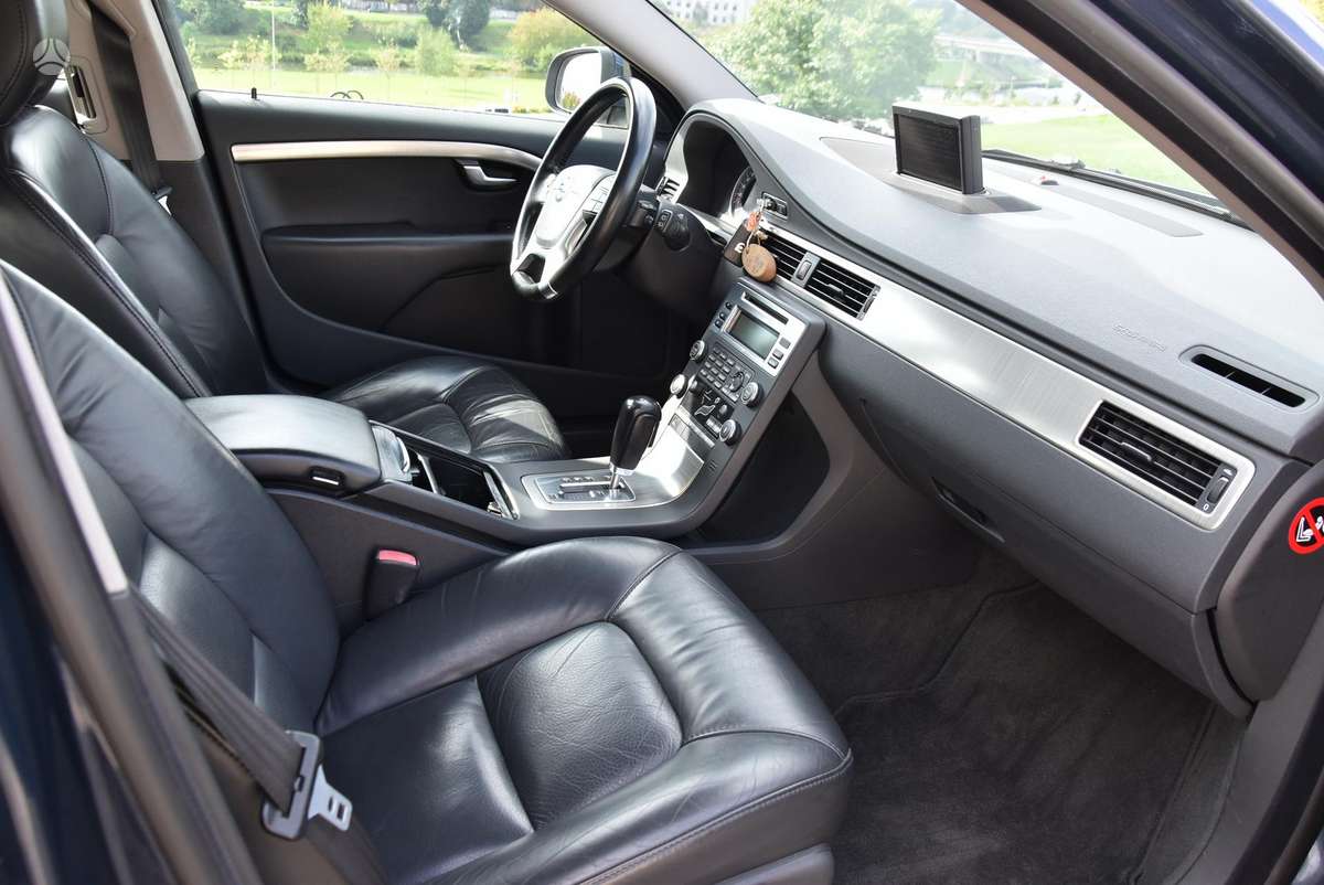 Volvo V70, 2.4 l., wagon