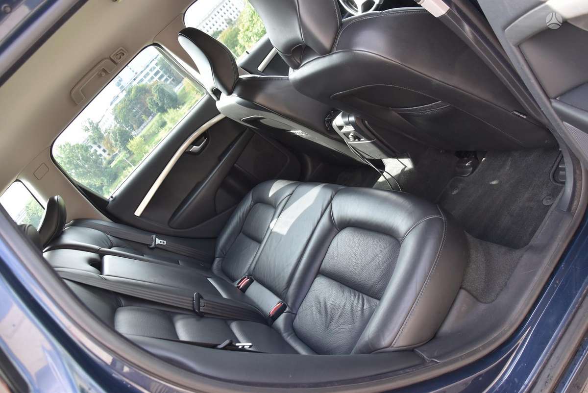 Volvo V70 - 11