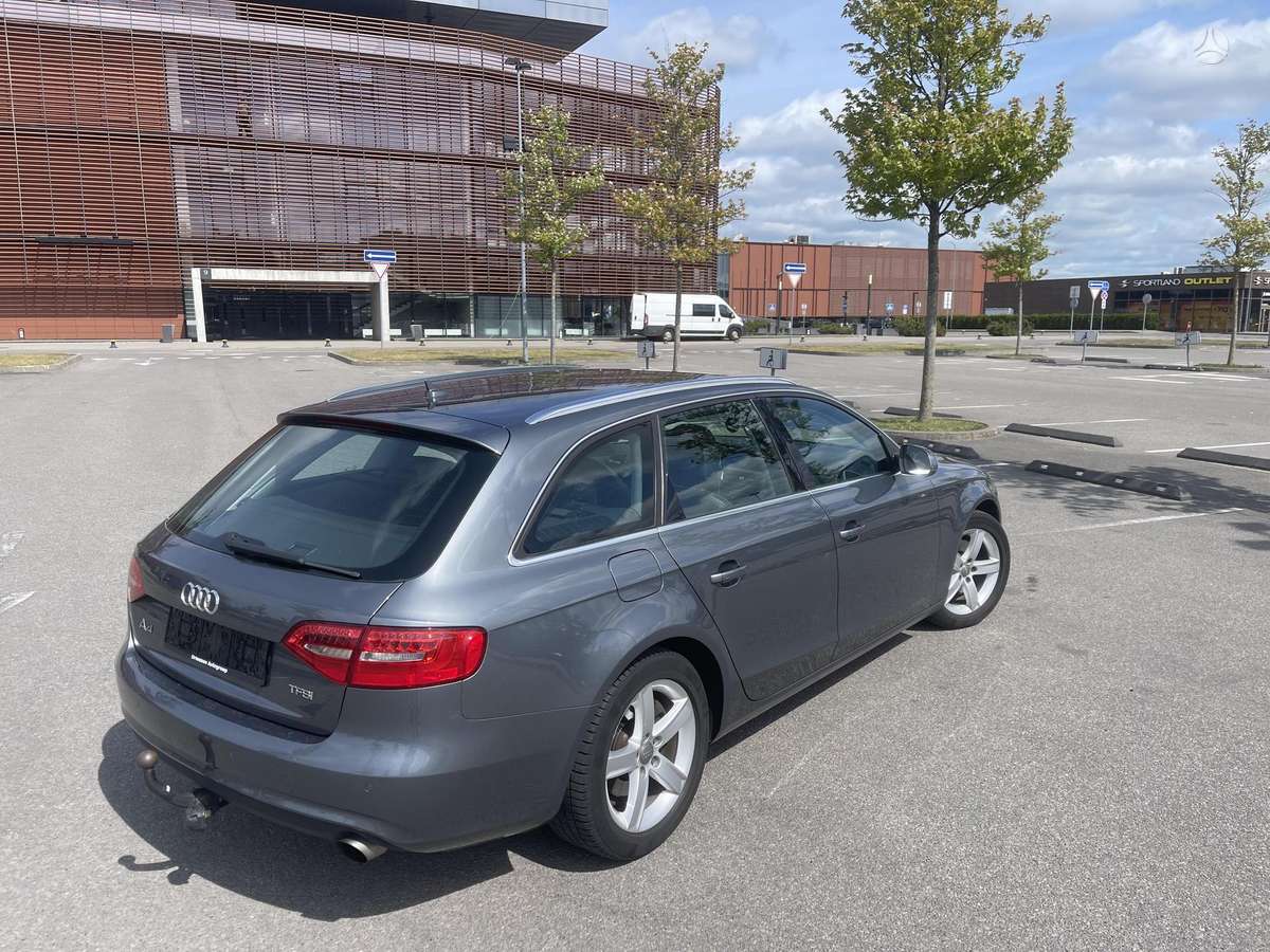 Audi A4, 1.8 l., Универсал