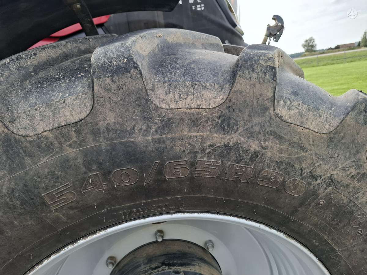 Case-IH Puma 220, tractors