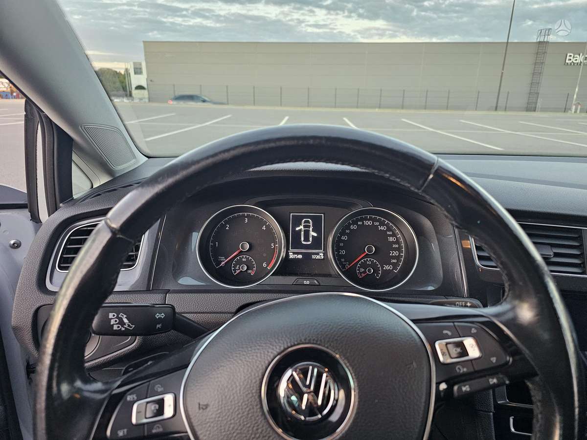 Volkswagen Golf SportWagen - 2