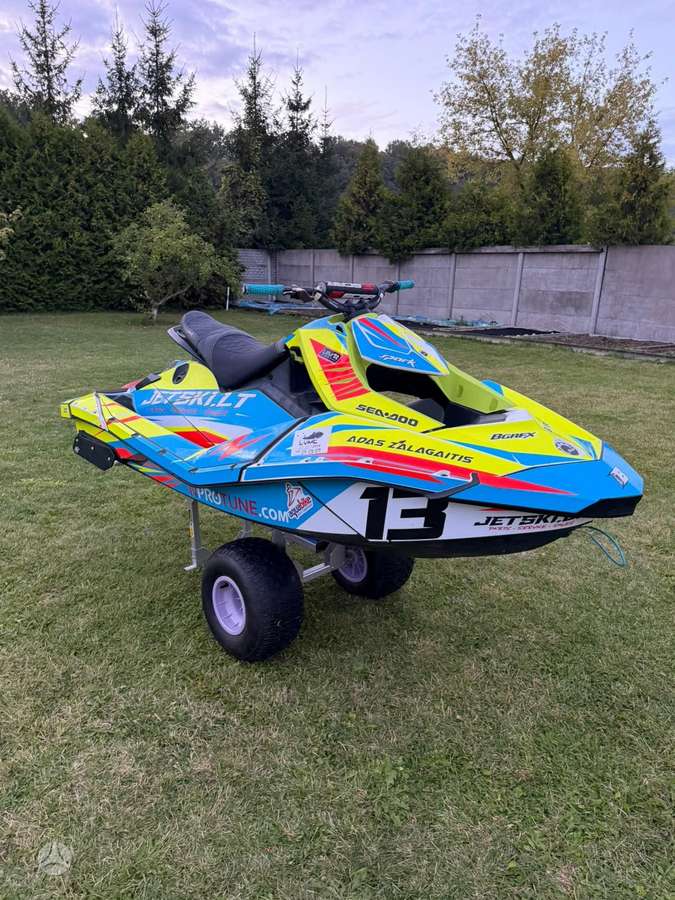 Sea-Doo Spark, jet skis