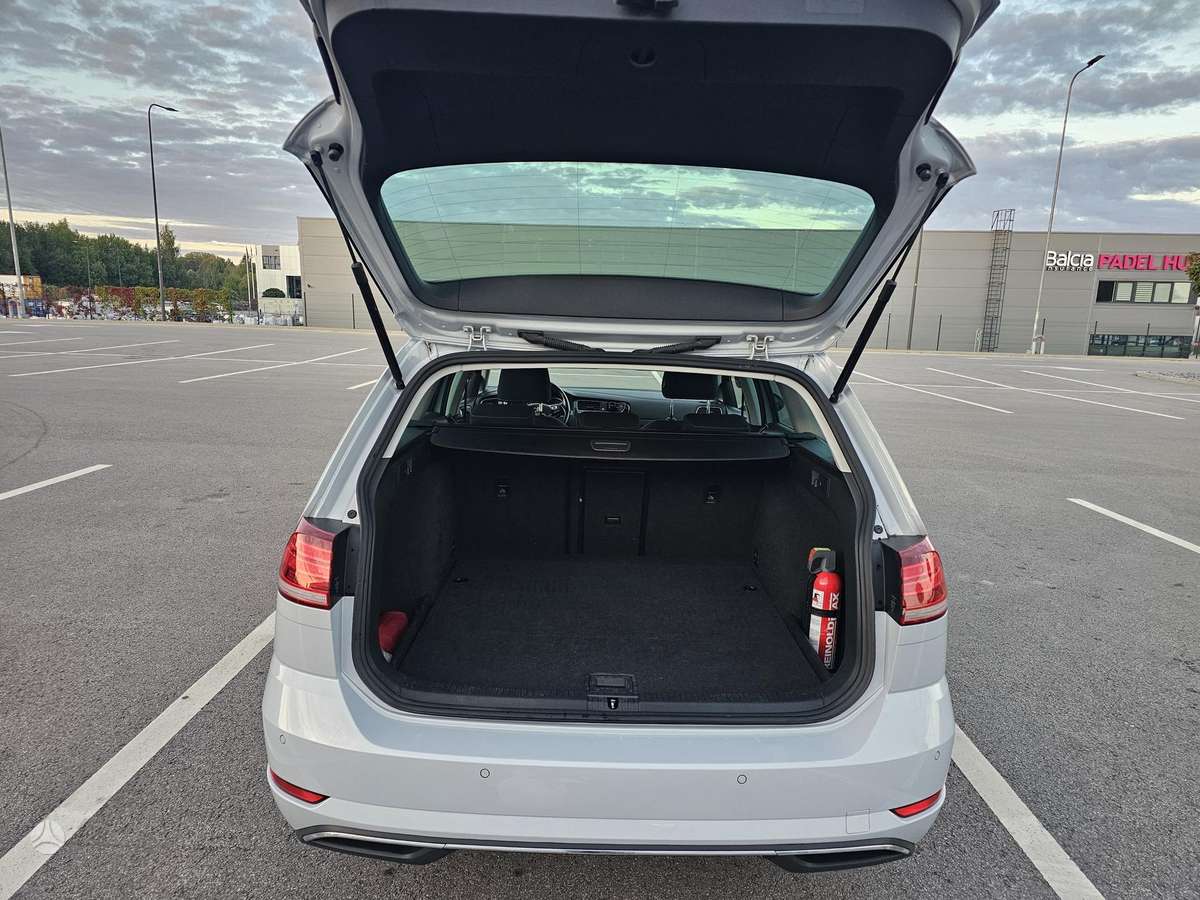 Volkswagen Golf SportWagen - 8