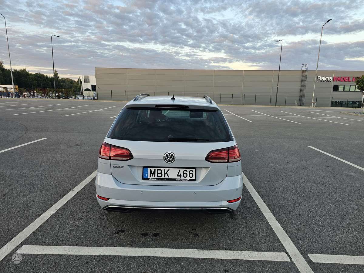 Volkswagen Golf SportWagen - 10