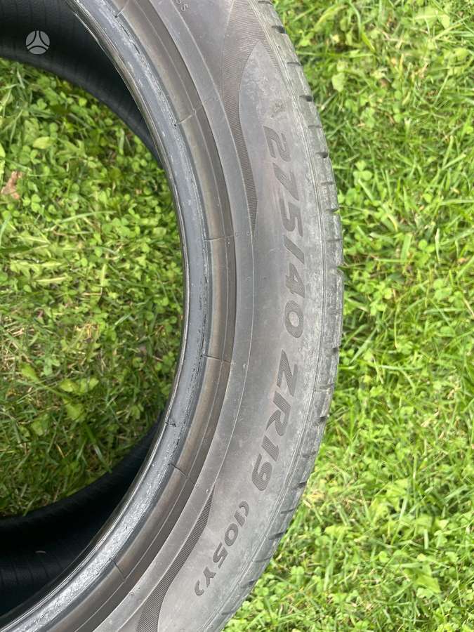 Pirelli P Zero, summer 275/40 R19