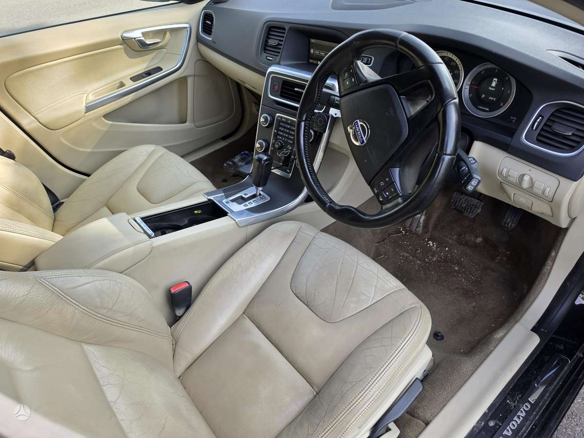Volvo V60, 2.4 l., wagon