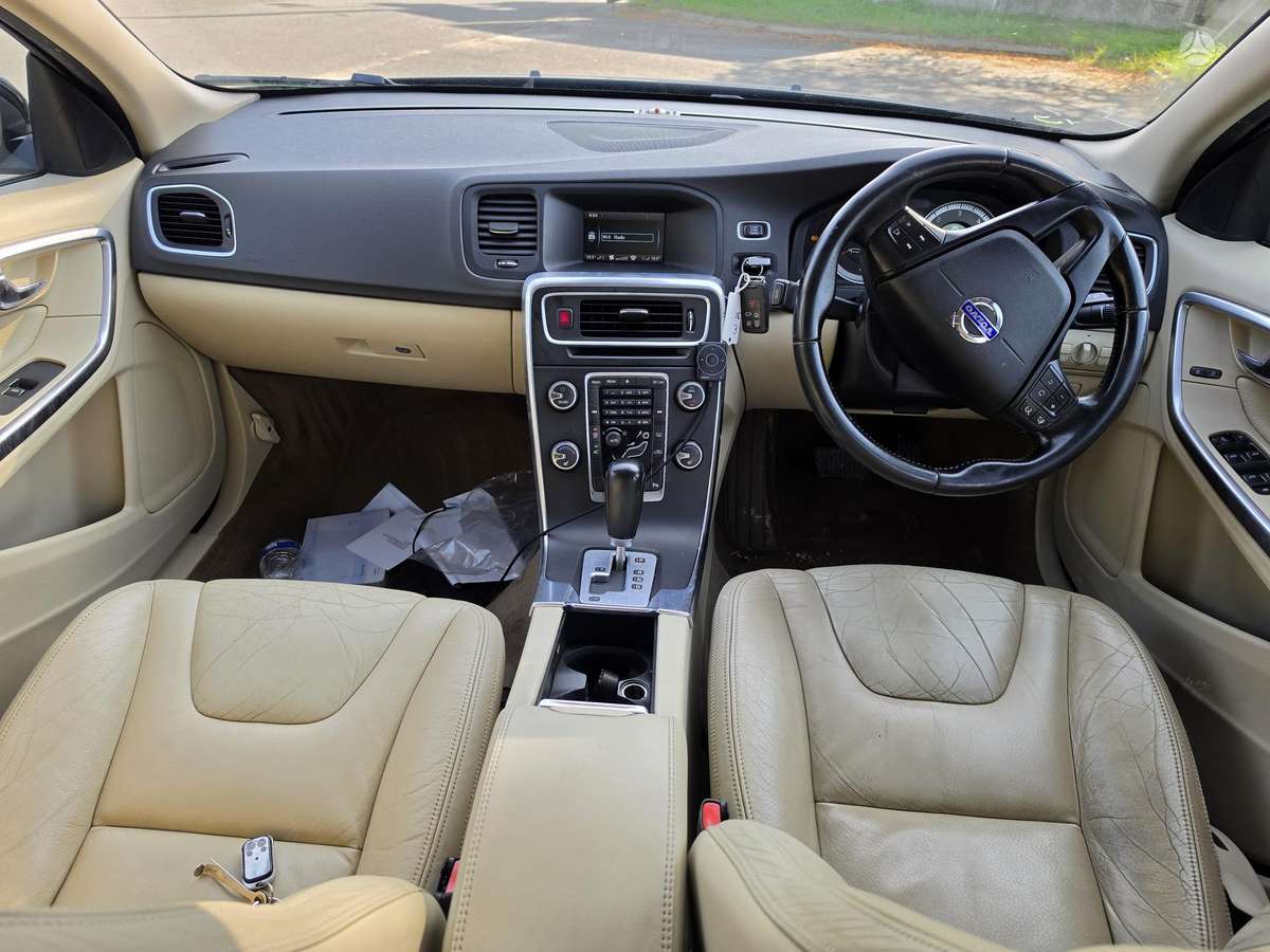 Volvo V60, 2.4 l., wagon