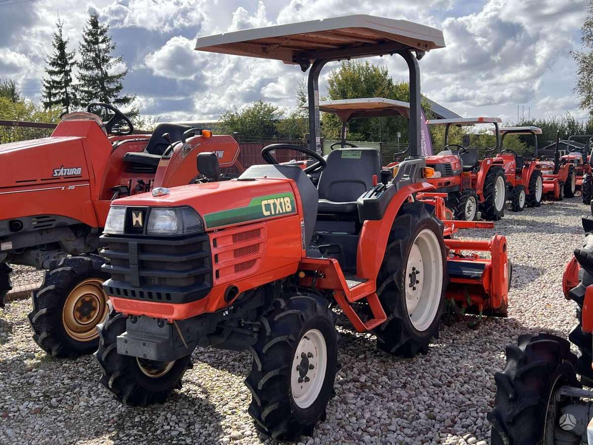 Yanmar ĮVAIRIŲ MODELIŲ, traktoriai