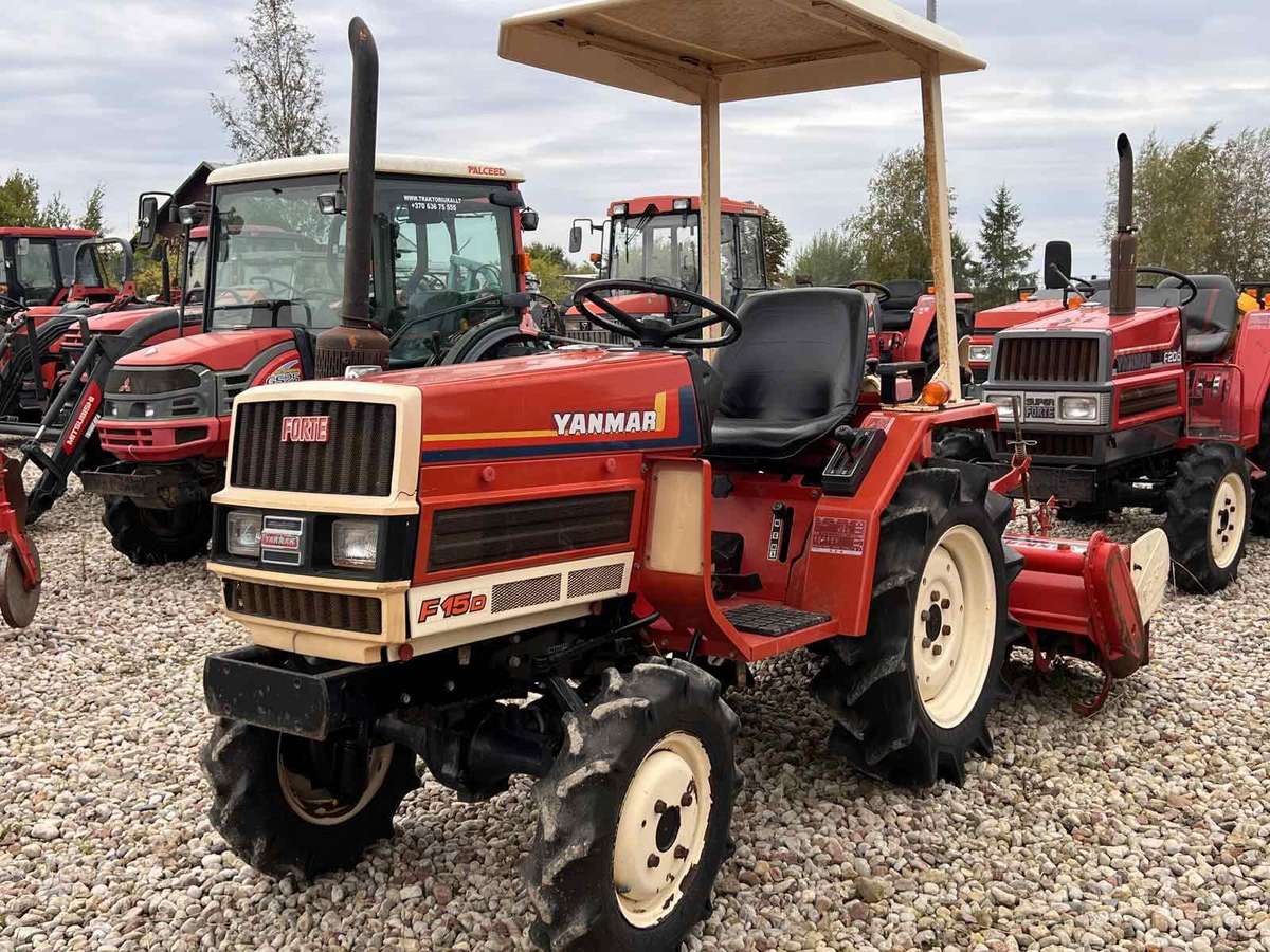Yanmar ĮVAIRIŲ MODELIŲ, traktoriai