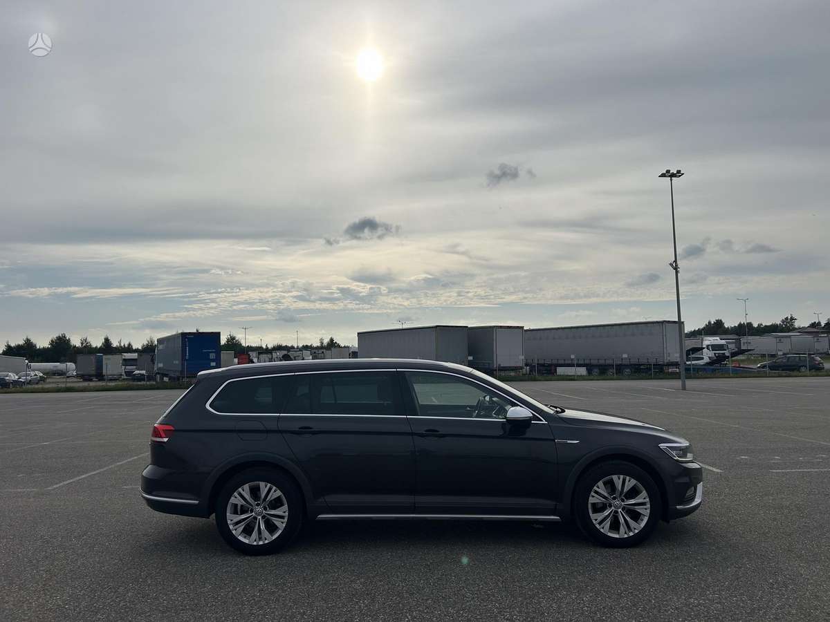 Volkswagen Passat Alltrack - 6