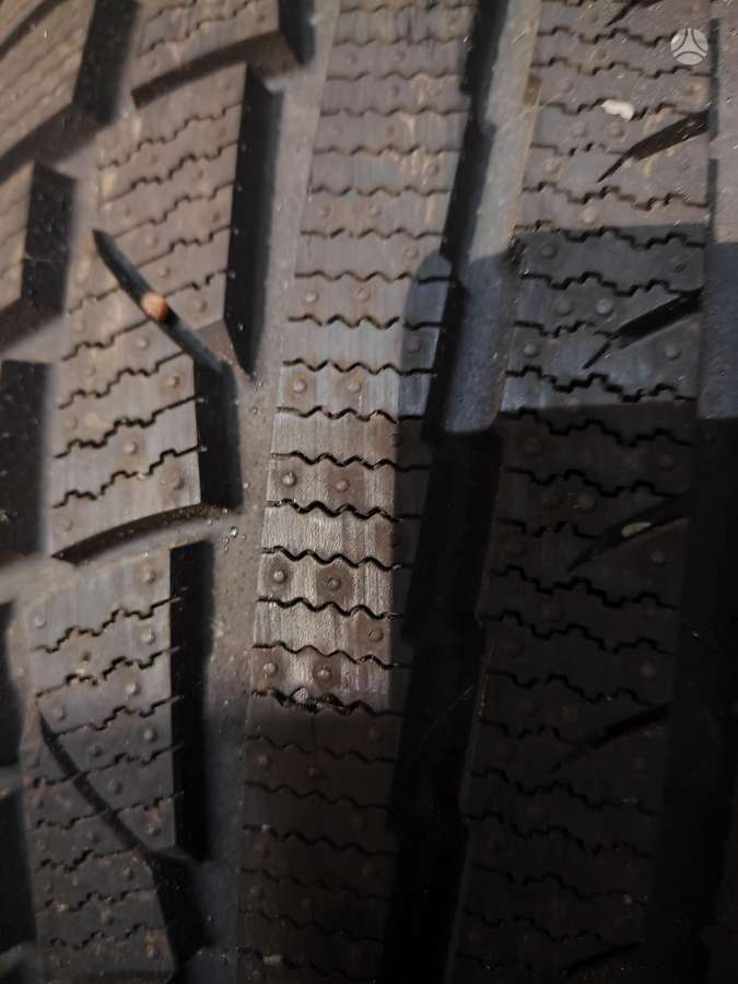 Star Performer, winter 215/55 R17