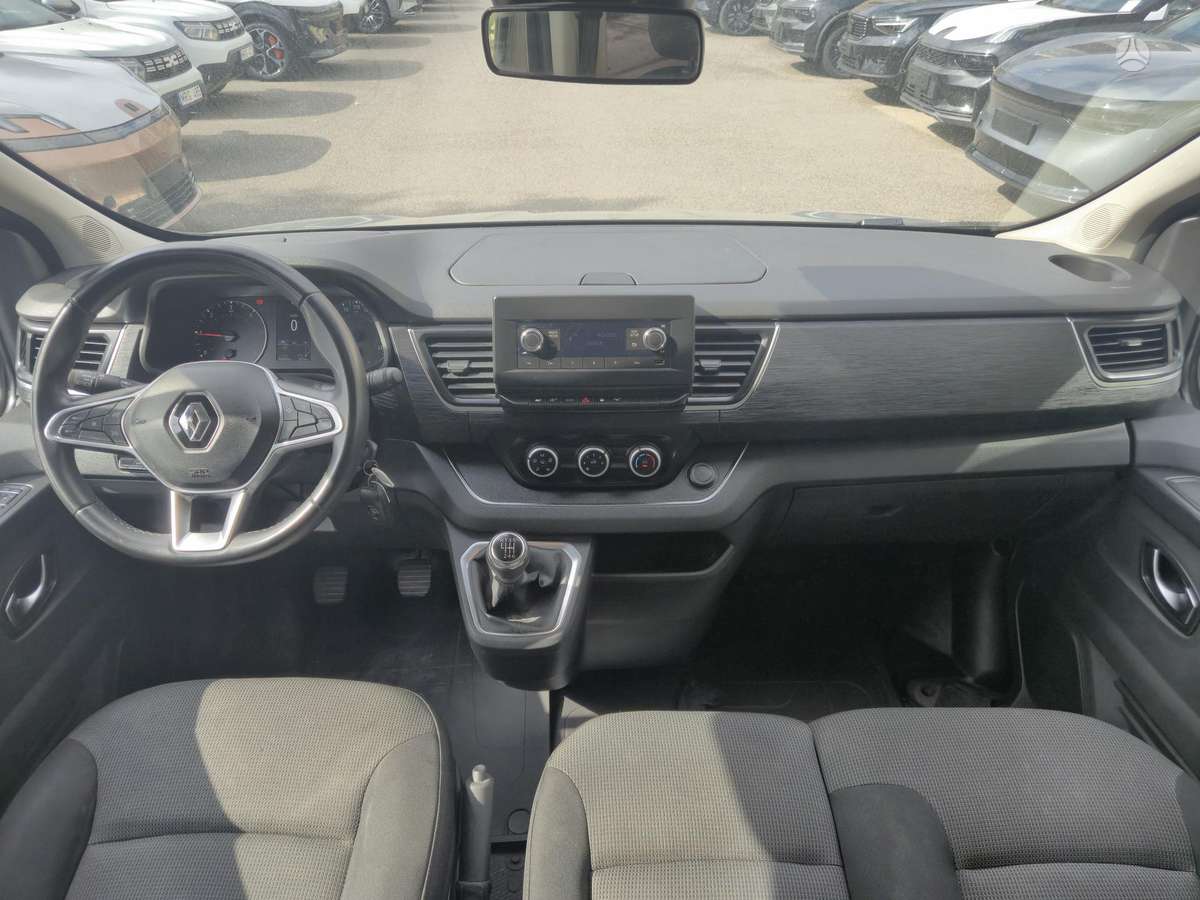 Renault Trafic - 8