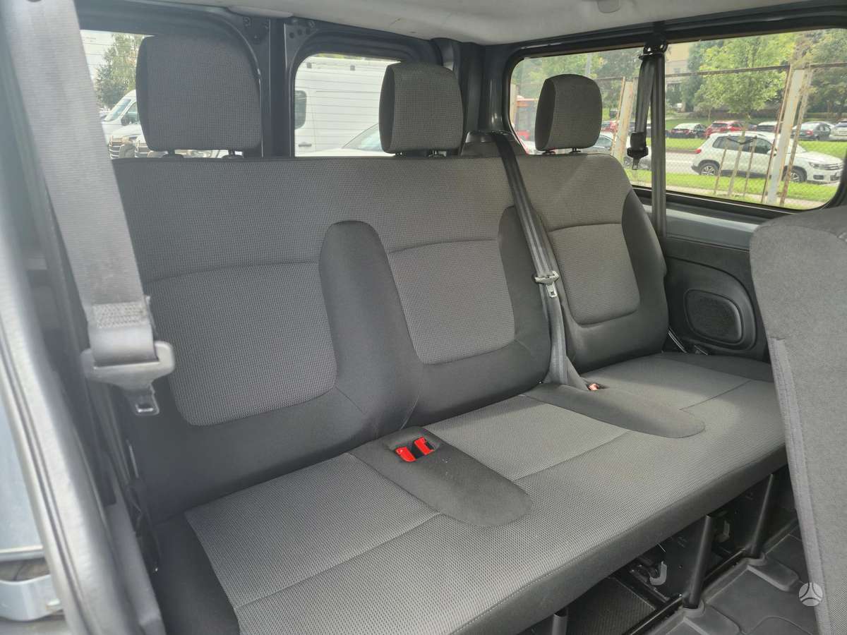 Renault Trafic - 10