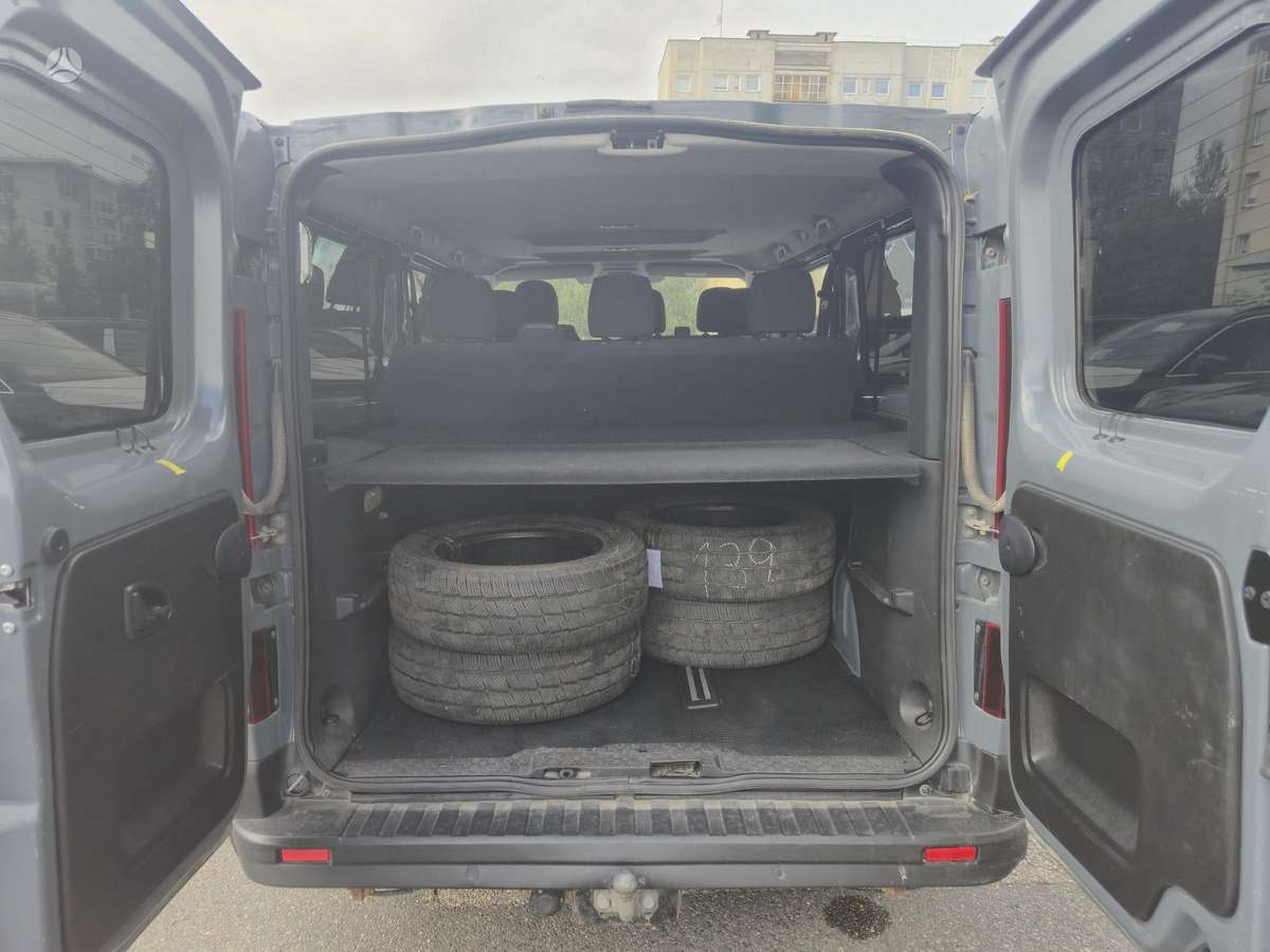 Renault Trafic - 11