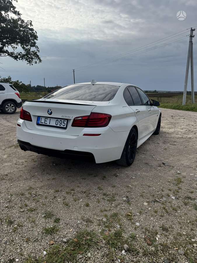 BMW 528, 3.0 l., Седан