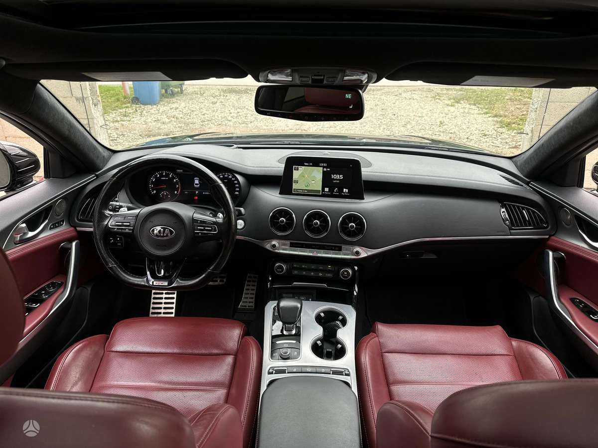 KIA Stinger - 11