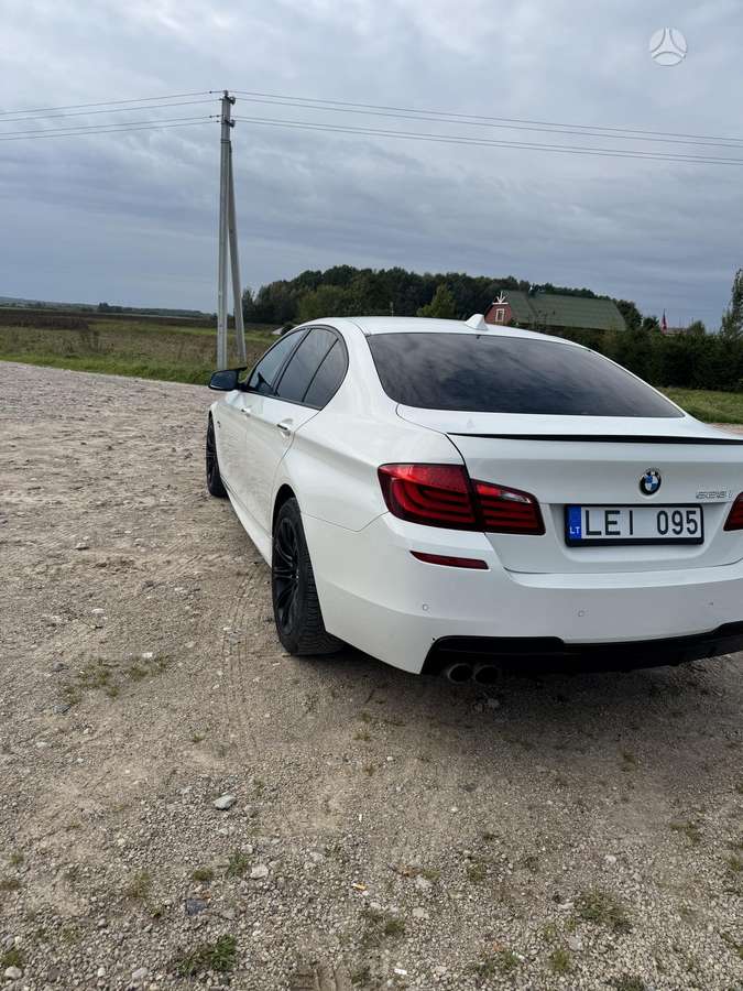BMW 528, 3.0 l., Седан