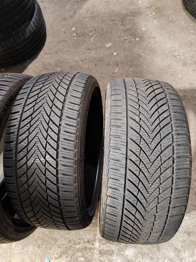 Tracmax, всесезонные 235/35 R19