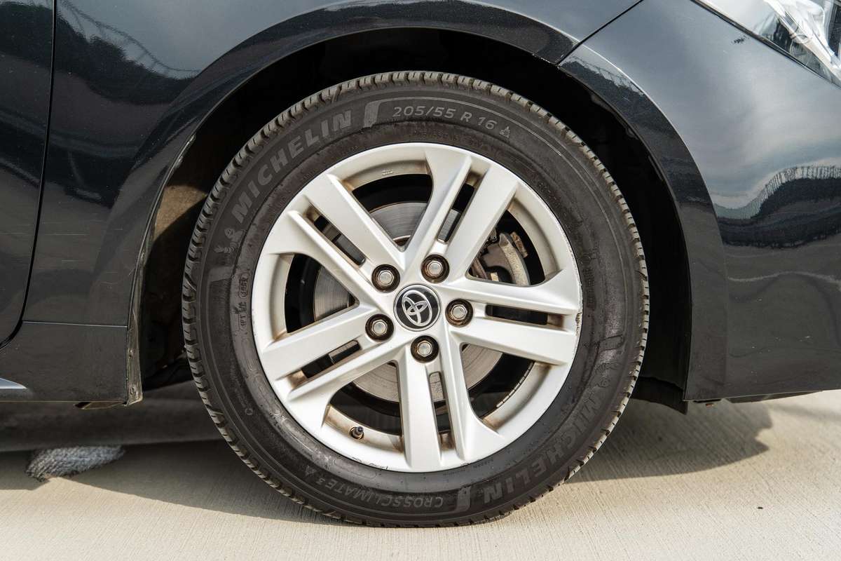 Toyota Corolla - 9