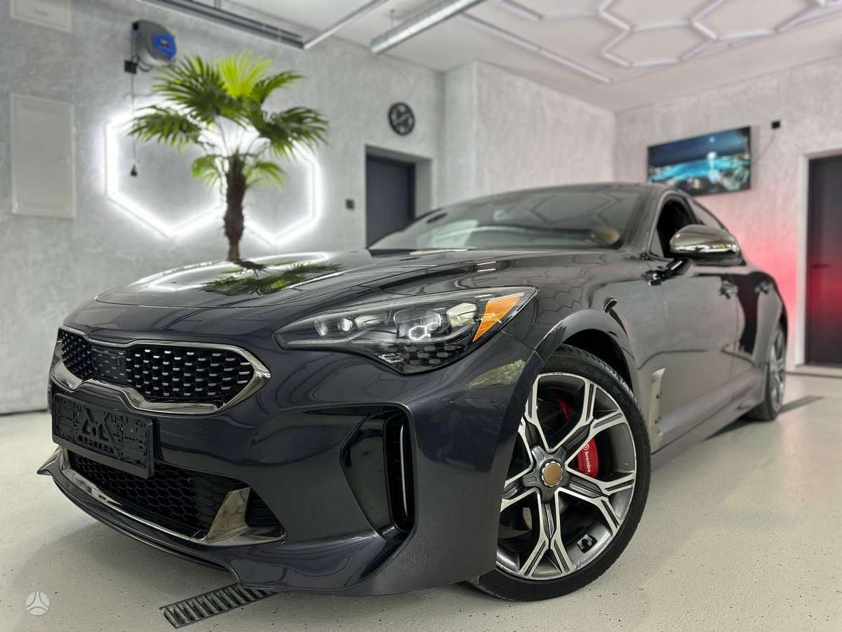 KIA Stinger - 4