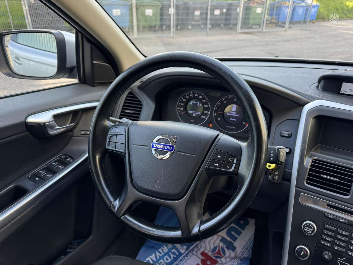 Volvo XC60 - 11