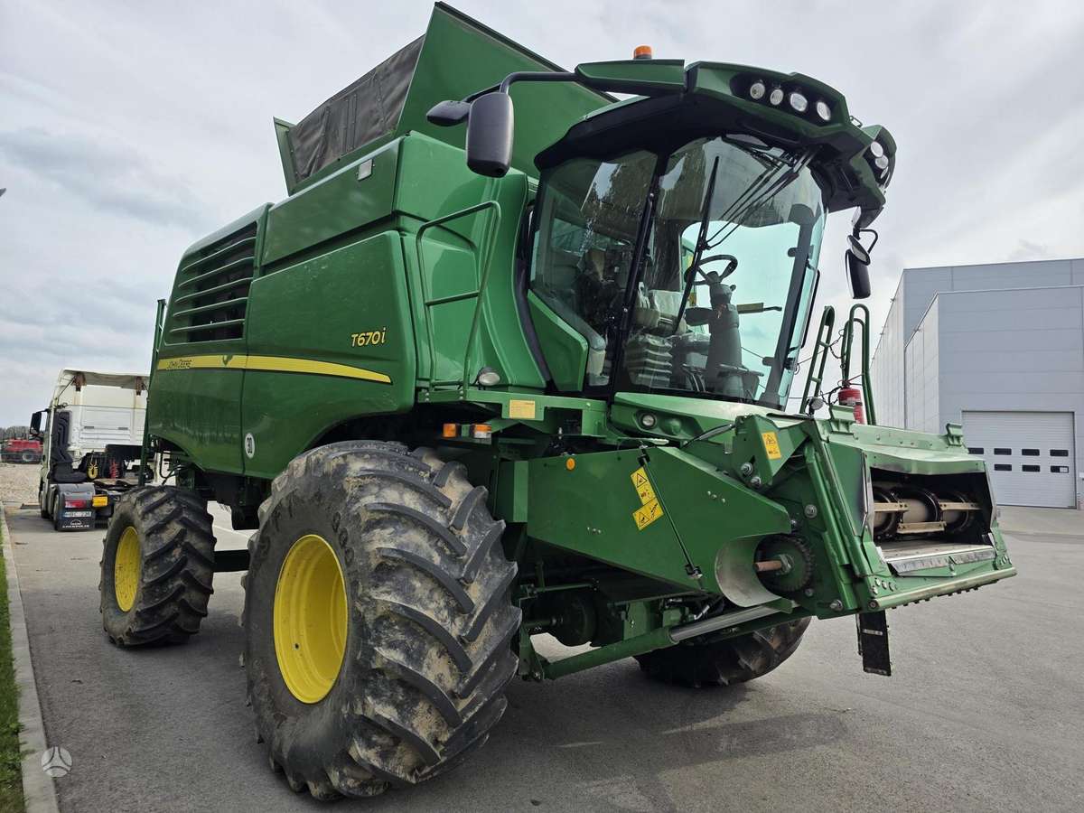 John Deere T670, комбайны