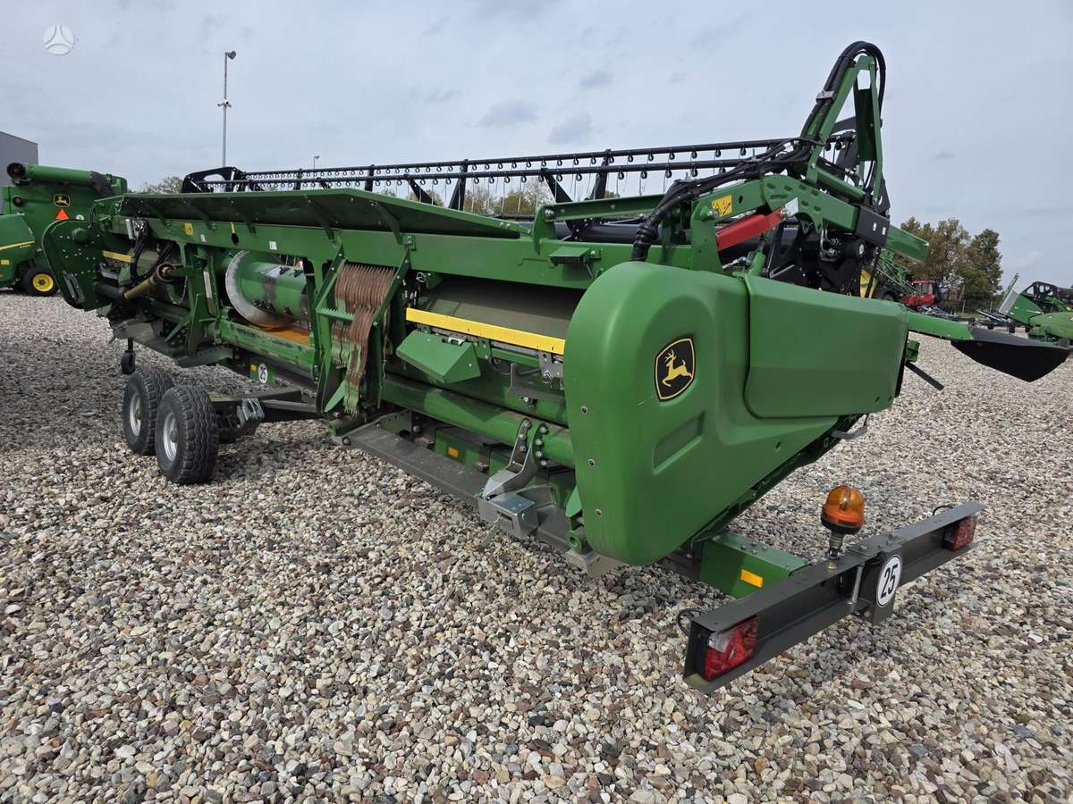 John Deere T670, комбайны