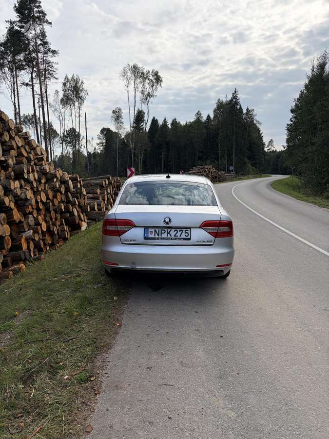 Škoda Superb - 4