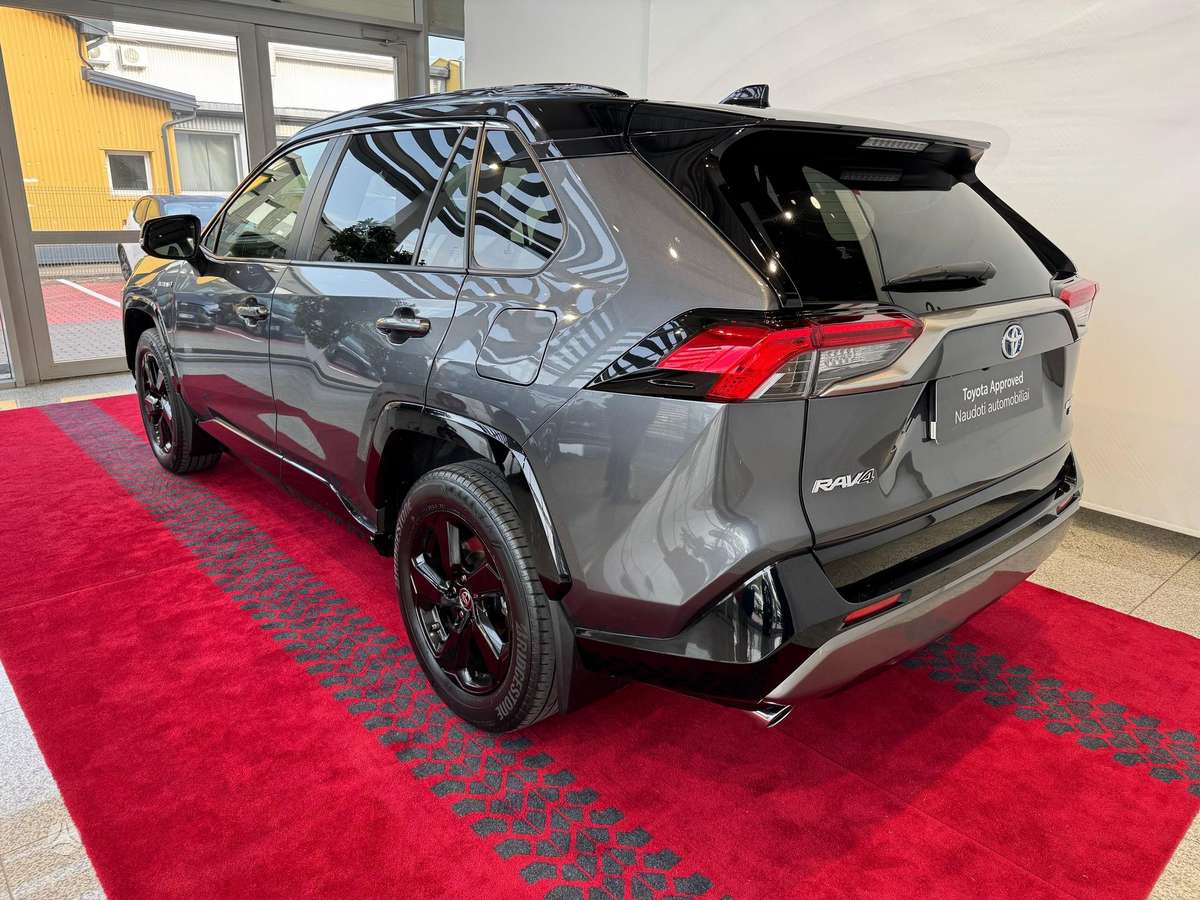 Toyota RAV4 - 4