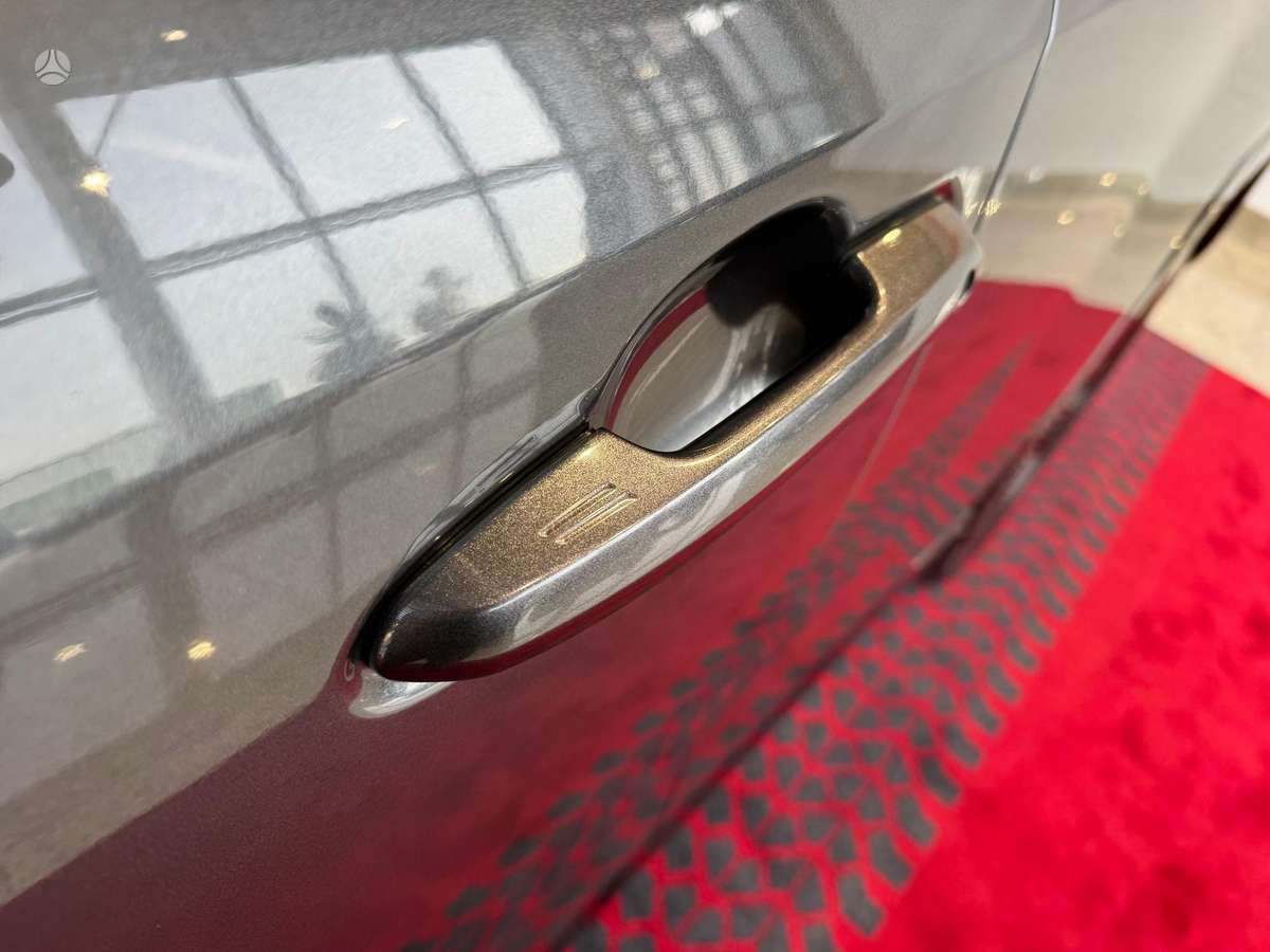 Toyota RAV4 - 10