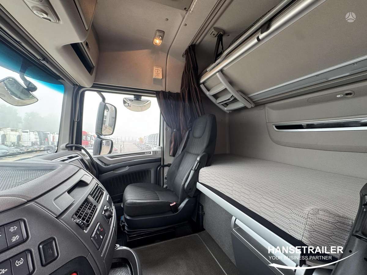 DAF XF 480 FT Space Cab, double sleeper