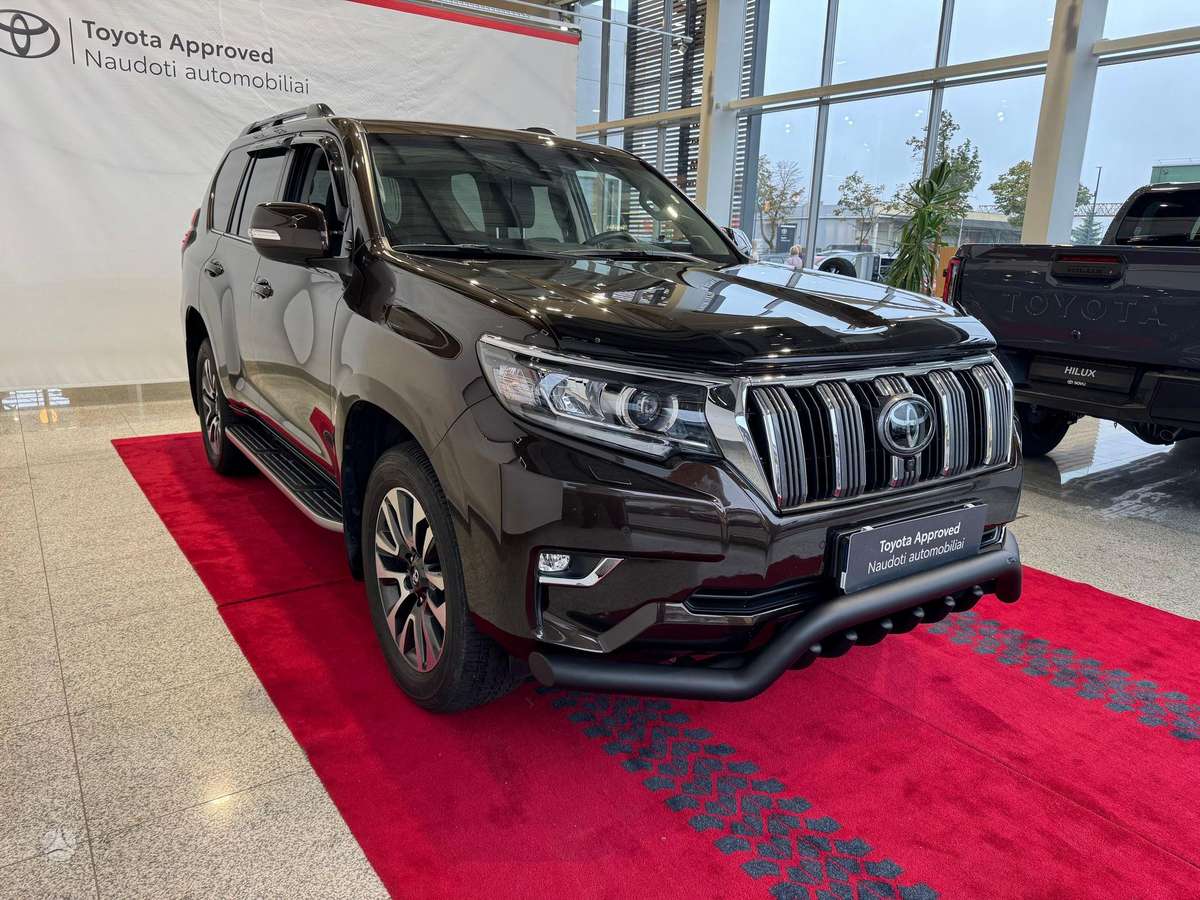 Toyota Land Cruiser - 2