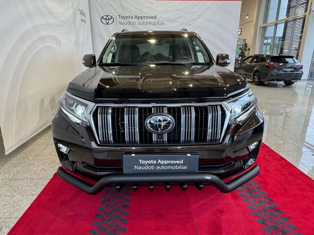 Toyota Land Cruiser - 3