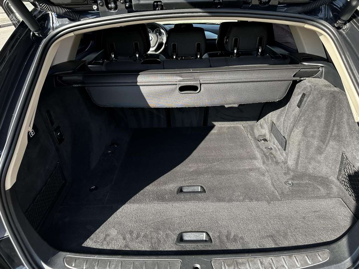 BMW 318, 2.0 l., wagon