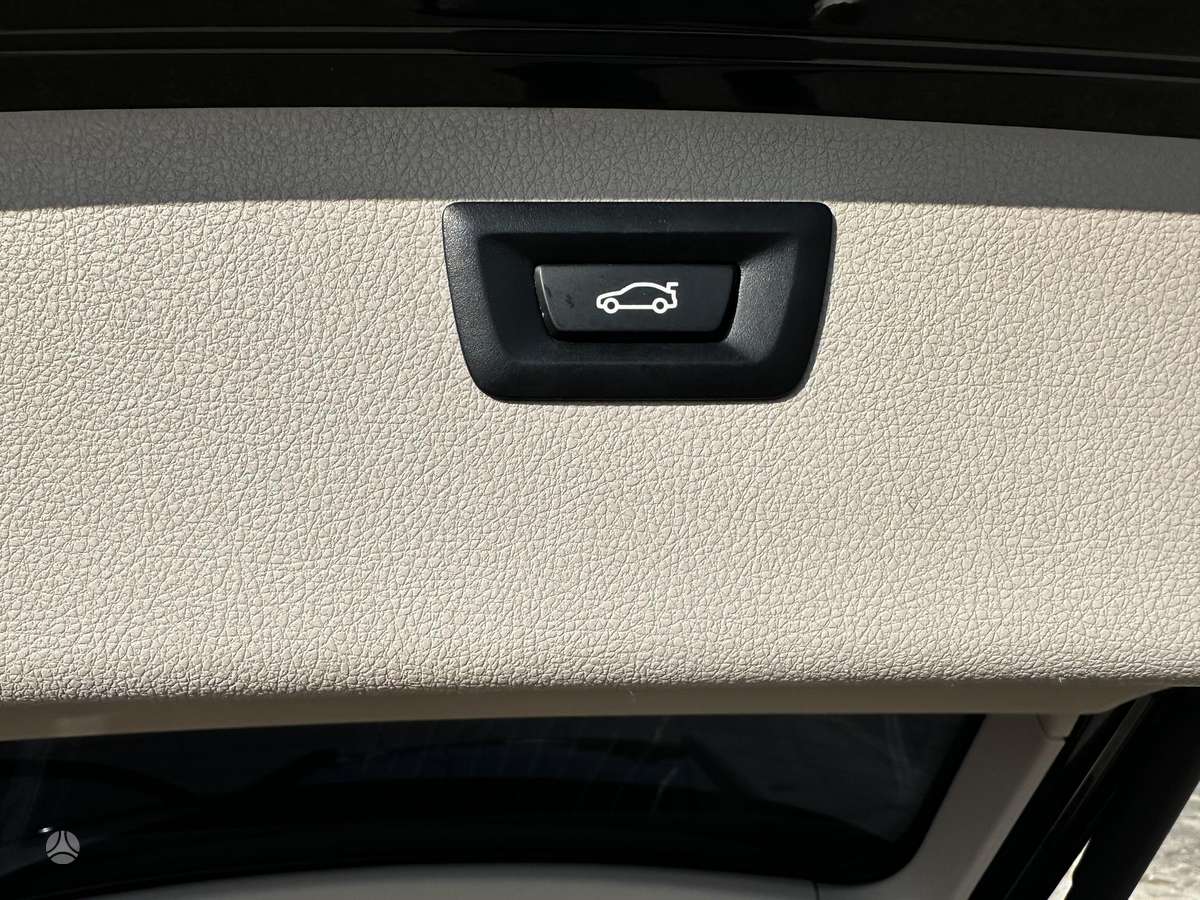 BMW 318, 2.0 l., wagon