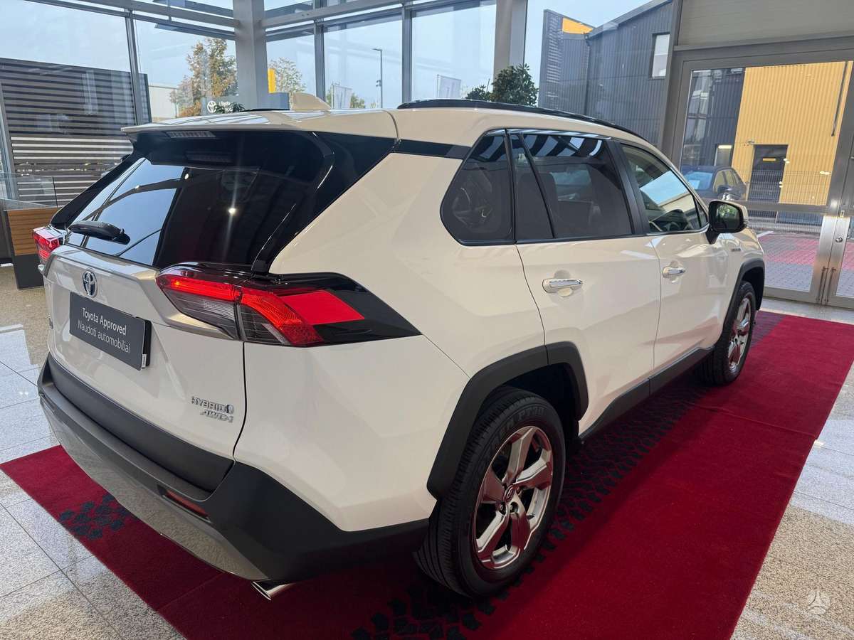 Toyota RAV4 - 3