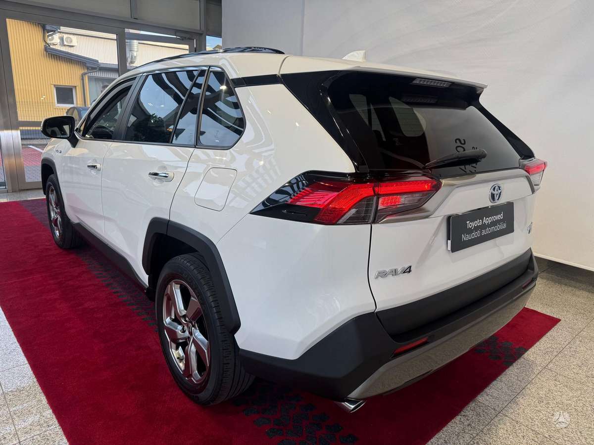 Toyota RAV4 - 4