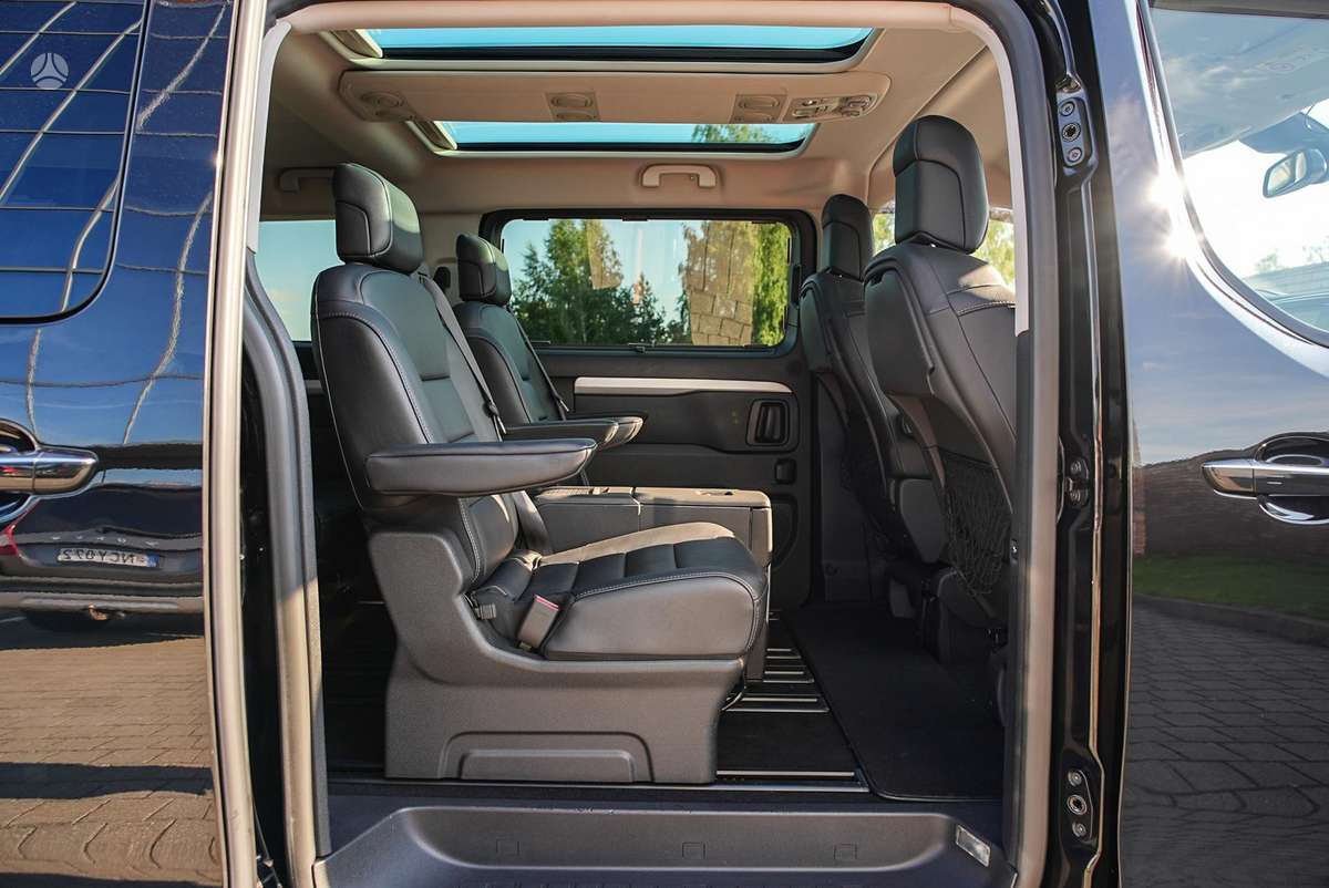 Citroen Jumpy, 2.0 l., passenger minibus