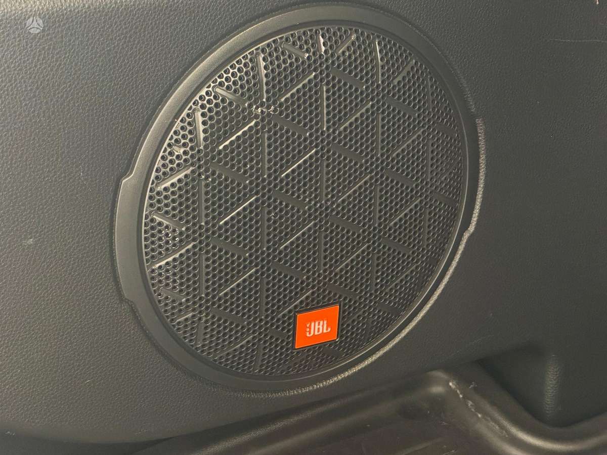 Toyota RAV4 - 6
